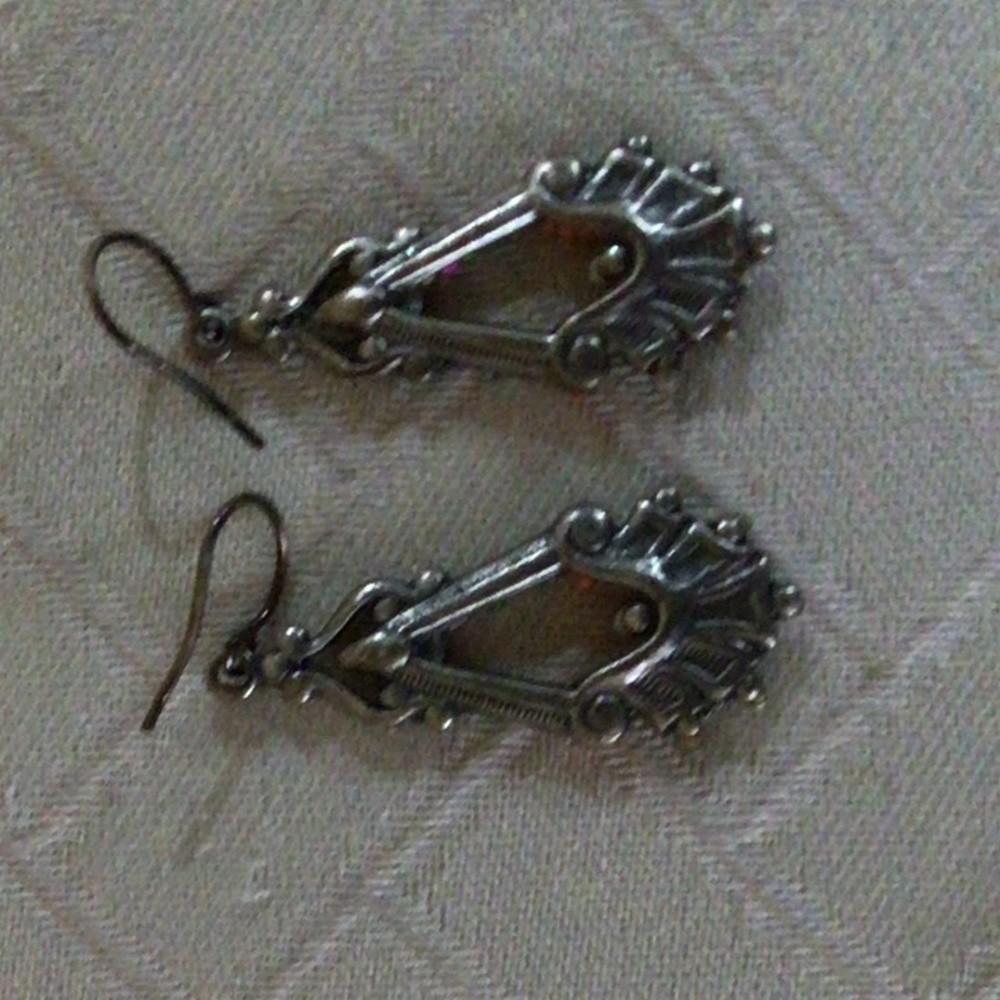 Earrings - Picture 5 of 5